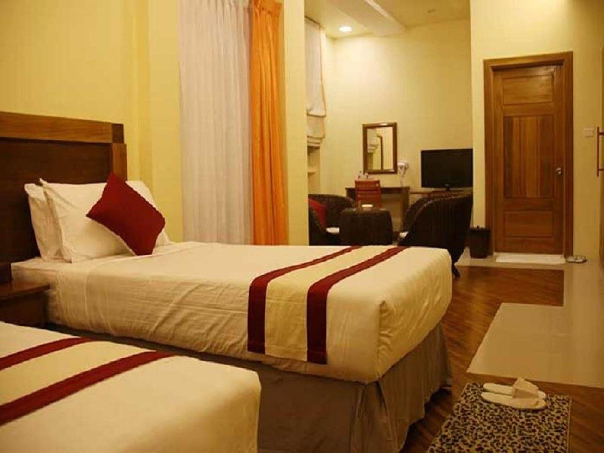 Golden Guest Hotel Dawei Exterior photo